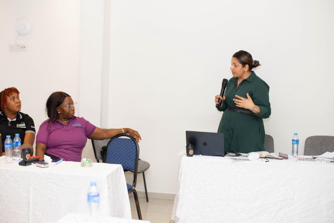 Parvinjeet Kaur presenting the CAFIA enterprise mapping report in Freetown, Sierra Leone